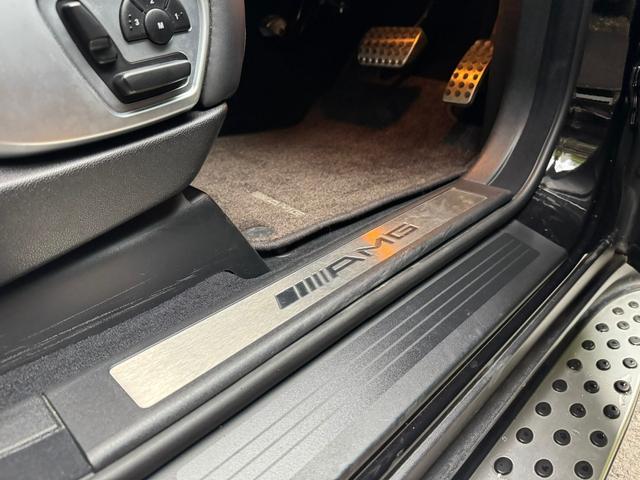 Ｍクラス 　ＭＬ６３　４ＷＤ　Ｖ８　６２００ｃｃ　ｈａｒｍａｎ／ｋａｒｄｏｎ　ブラックレザーシート　ガラスサンルーフ　バックモニター　２０インチアルミ（30枚目）