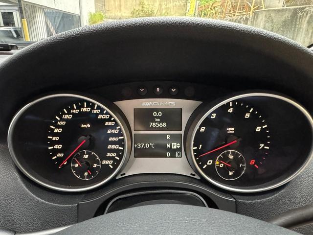 Ｍクラス 　ＭＬ６３　４ＷＤ　Ｖ８　６２００ｃｃ　ｈａｒｍａｎ／ｋａｒｄｏｎ　ブラックレザーシート　ガラスサンルーフ　バックモニター　２０インチアルミ（38枚目）
