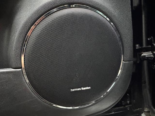 Ｍクラス 　ＭＬ６３　４ＷＤ　Ｖ８　６２００ｃｃ　ｈａｒｍａｎ／ｋａｒｄｏｎ　ブラックレザーシート　ガラスサンルーフ　バックモニター　２０インチアルミ（54枚目）