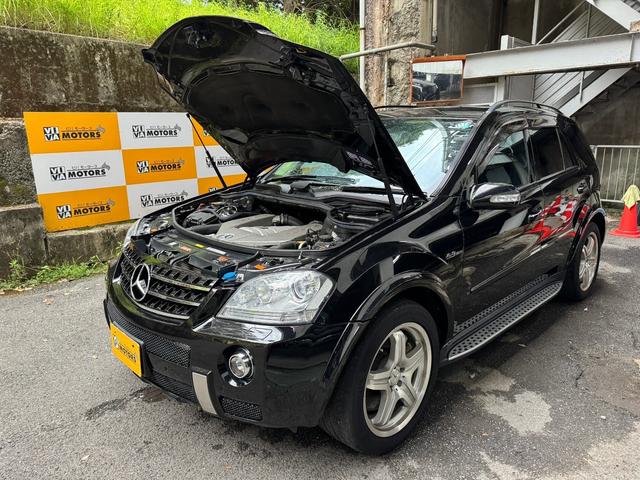 Ｍクラス 　ＭＬ６３　４ＷＤ　Ｖ８　６２００ｃｃ　ｈａｒｍａｎ／ｋａｒｄｏｎ　ブラックレザーシート　ガラスサンルーフ　バックモニター　２０インチアルミ（75枚目）