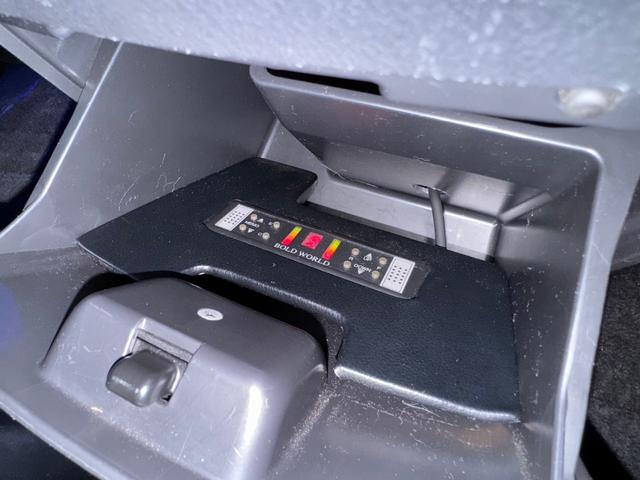 アルファード ３５０Ｓ　プライムセレクションＩＩ　エアサス公認　カールソン２０インチアルミ　メーカーナビ　フリップダウンモニター　バックモニター（18枚目）