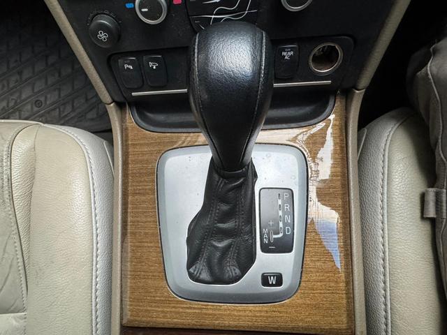 ＸＣ９０ ３．２　ＳＥ　ＡＷＤ　ＡＷＤ　ガラスサンルーフ　ベージュレザーシート　３列シート７人乗り　１７インチ純正ホイール（52枚目）