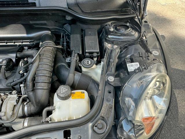 ＭＩＮＩ クーパーＳ　６速ＭＴ　ターボ　Ｖｅｎｅｒｄｉ１７インチアルミ　オートエアコン　ＥＴＣ（56枚目）