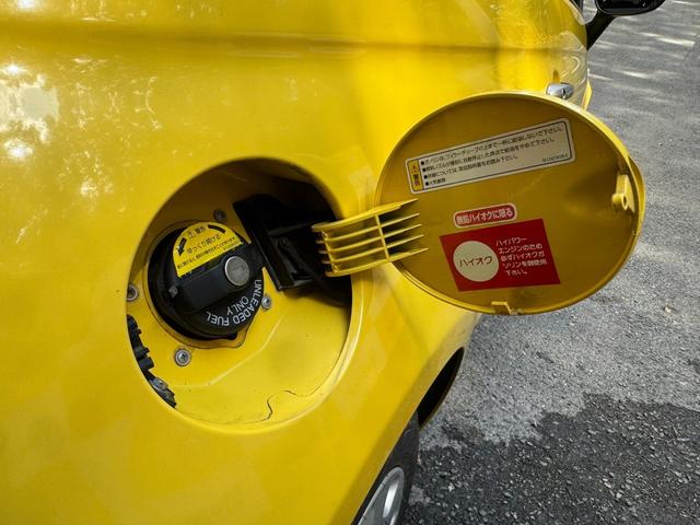 整備士はその道３０年！熟練の技で古いお車も修理します。