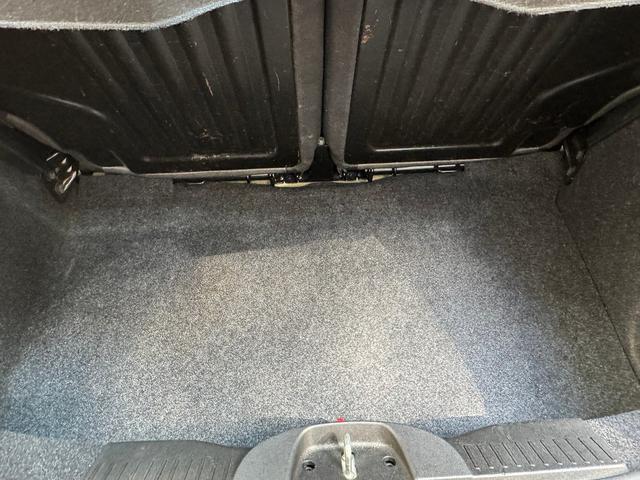 当店独自のネットワークで各自動車メーカーの専門家とタイアップ！診断が難しい症状や困難な作業でも仲間が助けてくれるので問題無し！