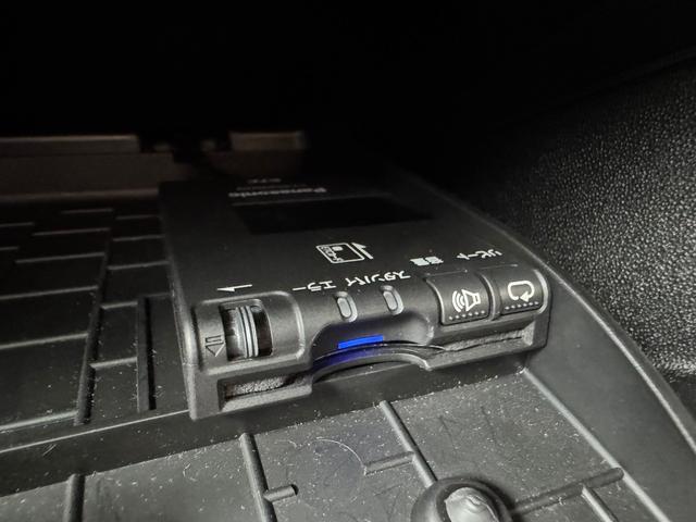 限られたスペースにたくさんの在庫車両を保管してますので、ご来店の際はご予約していただけるとスムーズにご案内できます。