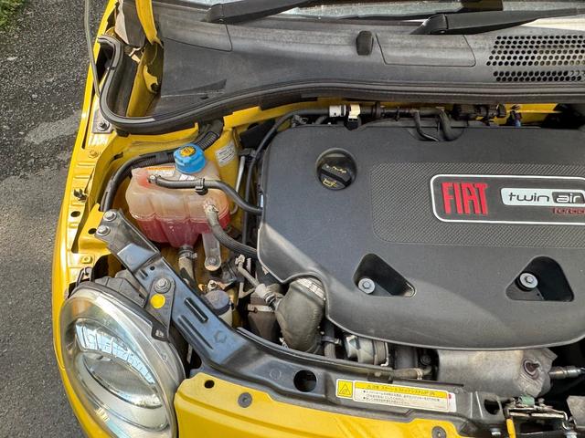 整備士はその道３０年！熟練の技で古いお車も修理します。