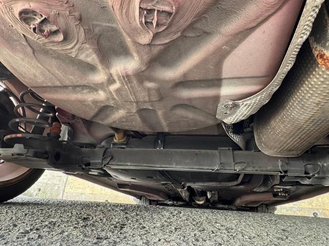 ２０７ ＧＴ　５ＭＴ　ターボ　パノラマルーフ　純正１７インチアルミ　ワンセグナビ　純正フロアマット　ＥＴＣ（58枚目）