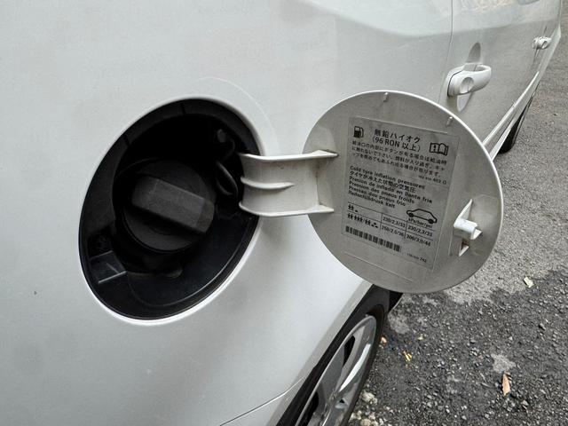 ゴルフトゥーラン ＴＳＩ　コンフォートライン（11枚目）