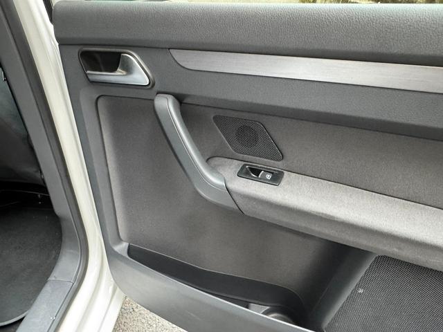 ゴルフトゥーラン ＴＳＩ　コンフォートライン（33枚目）