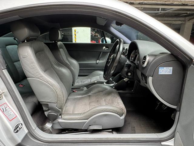 ＴＴクーペ １．８Ｔ　５ＭＴ　ターボ（29枚目）