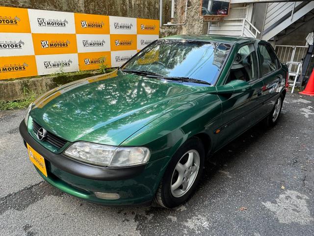 ベクトラ ＣＤ　走行１万ｋｍ　純正１５インチホイール　ＥＣＯＴＥＣエンジン　カラーＣＤ３６９　ＲＩＯ　ＶＥＲＤＥ　ＰＥＡＲＬ　ＭＥＴ（2枚目）