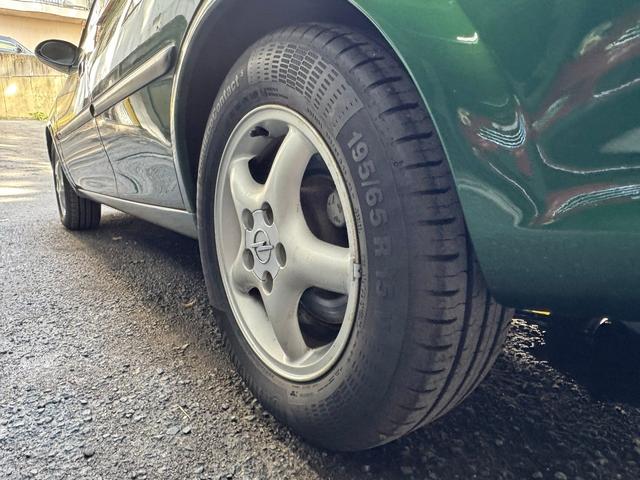 ベクトラ ＣＤ　走行１万ｋｍ　純正１５インチホイール　ＥＣＯＴＥＣエンジン　カラーＣＤ３６９　ＲＩＯ　ＶＥＲＤＥ　ＰＥＡＲＬ　ＭＥＴ（22枚目）