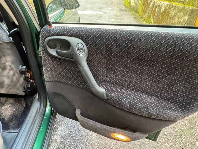 ベクトラ ＣＤ　走行１万ｋｍ　純正１５インチホイール　ＥＣＯＴＥＣエンジン　カラーＣＤ３６９　ＲＩＯ　ＶＥＲＤＥ　ＰＥＡＲＬ　ＭＥＴ（32枚目）