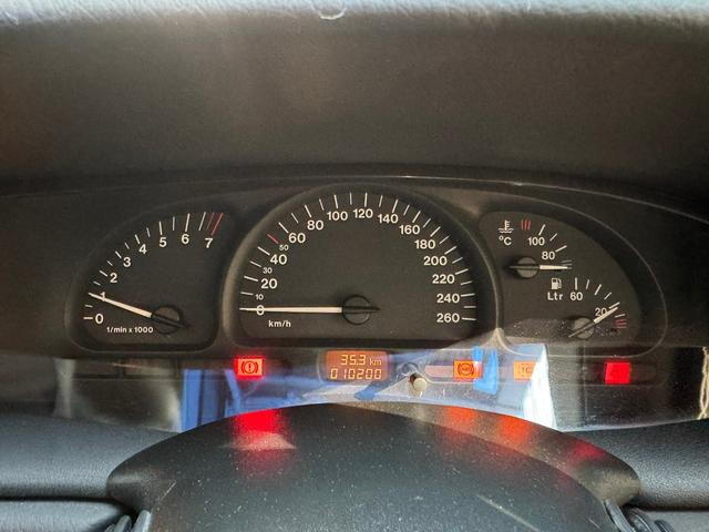 ベクトラ ＣＤ　走行１万ｋｍ　純正１５インチホイール　ＥＣＯＴＥＣエンジン　カラーＣＤ３６９　ＲＩＯ　ＶＥＲＤＥ　ＰＥＡＲＬ　ＭＥＴ（35枚目）
