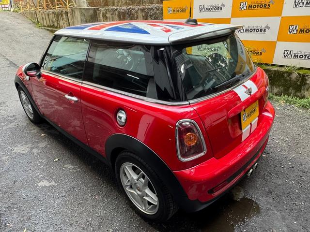 ＭＩＮＩ クーパーＳ　６速ＡＴ　ターボ　ボディカラーチリレッド　ストラーダナビ（14枚目）