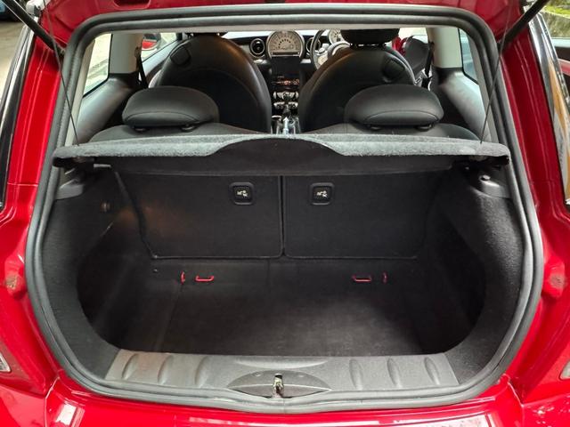 ＭＩＮＩ クーパーＳ　６速ＡＴ　ターボ　ボディカラーチリレッド　ストラーダナビ（55枚目）
