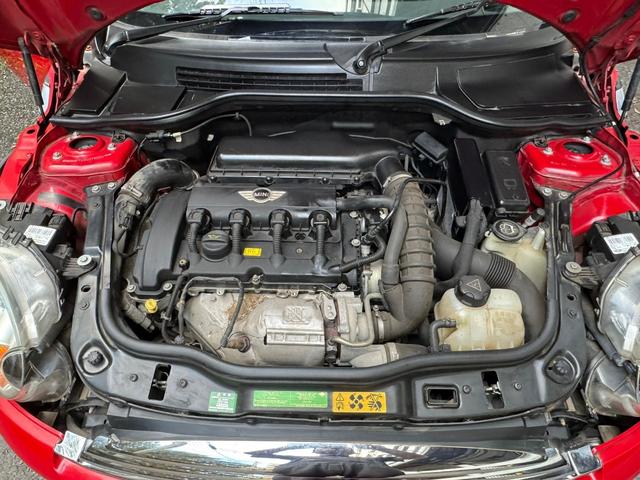 ＭＩＮＩ クーパーＳ　６速ＡＴ　ターボ　ボディカラーチリレッド　ストラーダナビ（57枚目）