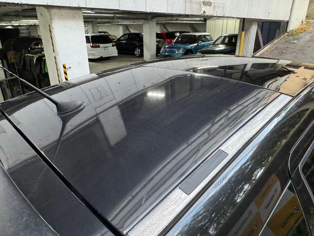 ２０７ ＳＷ　ＧＴｉ　５速ＭＴ　ターボ　ブラックレザーシート　パノラマルーフ　純正１７インチホイール　カロッツェリアＤＥＨ－５５００　ＥＴＣ　スペアタイヤ　オートエアコン（9枚目）