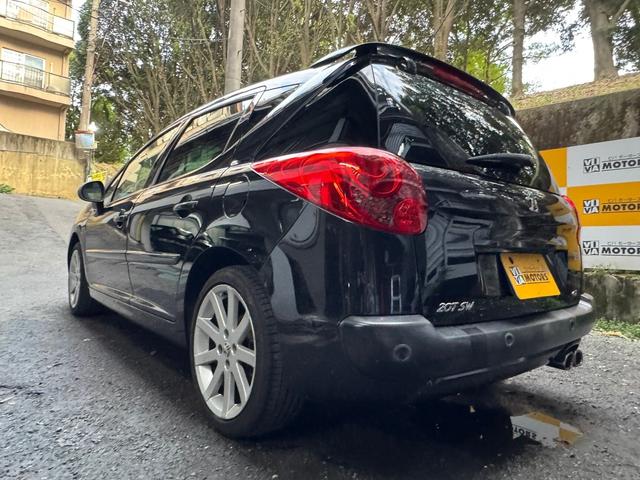 ２０７ ＳＷ　ＧＴｉ　５速ＭＴ　ターボ　ブラックレザーシート　パノラマルーフ　純正１７インチホイール　カロッツェリアＤＥＨ－５５００　ＥＴＣ　スペアタイヤ　オートエアコン（15枚目）