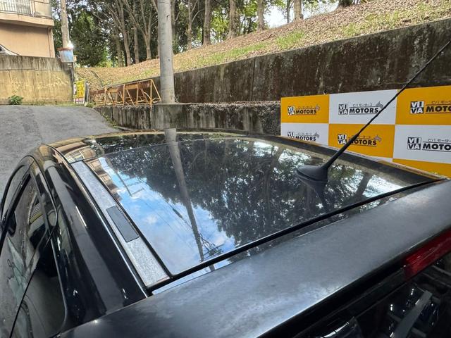 ２０７ ＳＷ　ＧＴｉ　５速ＭＴ　ターボ　ブラックレザーシート　パノラマルーフ　純正１７インチホイール　カロッツェリアＤＥＨ－５５００　ＥＴＣ　スペアタイヤ　オートエアコン（16枚目）