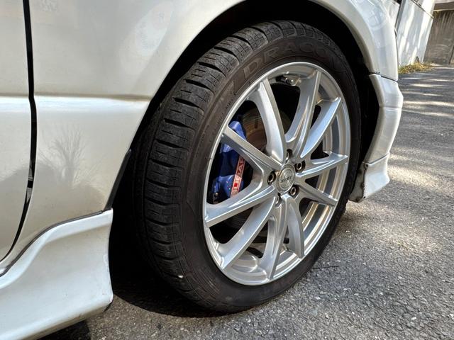 レガシィツーリングワゴン ＧＴ－Ｂリミテッド　カロッツェリアオーディオＤＥＨ－Ｐ９１９　ＴＲＵＳＴ　ＧＲｅｄｄｙブースト計／油圧計　アルパインツイーター　ビルシュタインショックアブソーバー　運転席レカロシートｍｏｍｏステアリング４ポッドキャリパー（23枚目）