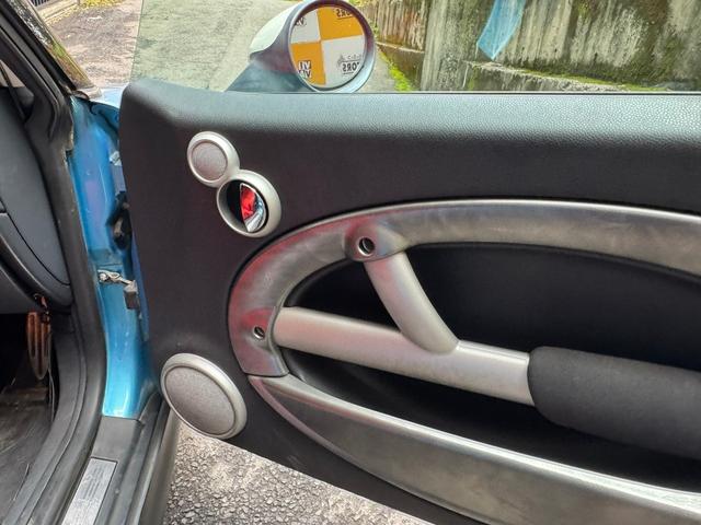 ＭＩＮＩ クーパーＳ　Ｒ５３クーパーＳ　６ＭＴ　スーパーチャージャー　ＢＬＩＴＺ車高調　運転席レカロシート　社外マフラー　オーディオレス　エレクトリックブルー　フロントフォグランプ（45枚目）