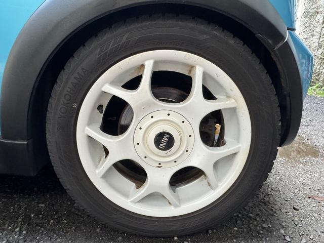 ＭＩＮＩ クーパーＳ　Ｒ５３クーパーＳ　６ＭＴ　スーパーチャージャー　ＢＬＩＴＺ車高調　運転席レカロシート　社外マフラー　オーディオレス　エレクトリックブルー　フロントフォグランプ（64枚目）