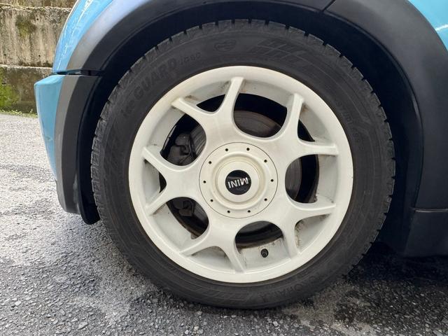 ＭＩＮＩ クーパーＳ　Ｒ５３クーパーＳ　６ＭＴ　スーパーチャージャー　ＢＬＩＴＺ車高調　運転席レカロシート　社外マフラー　オーディオレス　エレクトリックブルー　フロントフォグランプ（66枚目）