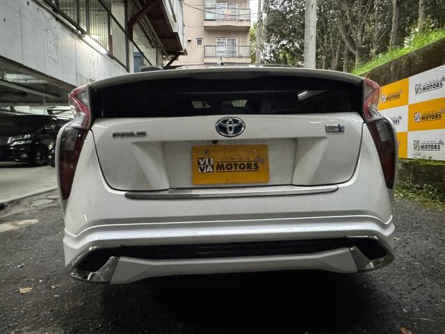 プリウス S モデリスタフロントスポイラー モデリスタサイドスカート WORK SCHWERT19インチアルミ 地デジディーラーナビNSZT-W66T ナビ連動ドラレコDRT-H66A バックモニター スペアタイヤ(11枚目)