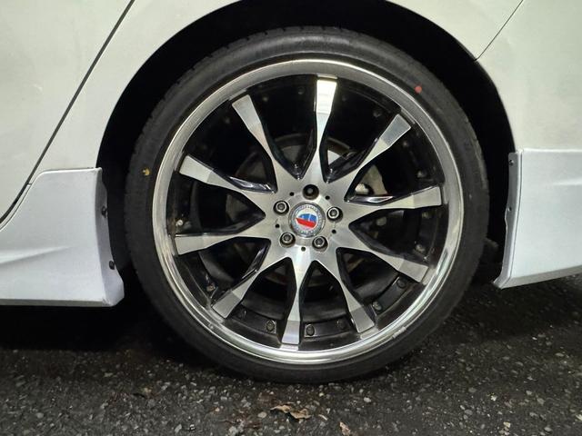 プリウス S モデリスタフロントスポイラー モデリスタサイドスカート WORK SCHWERT19インチアルミ 地デジディーラーナビNSZT-W66T ナビ連動ドラレコDRT-H66A バックモニター スペアタイヤ(22枚目)