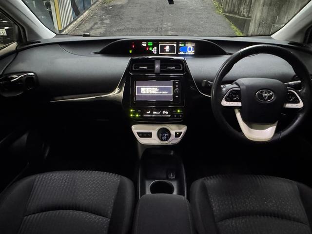 プリウス S モデリスタフロントスポイラー モデリスタサイドスカート WORK SCHWERT19インチアルミ 地デジディーラーナビNSZT-W66T ナビ連動ドラレコDRT-H66A バックモニター スペアタイヤ(37枚目)