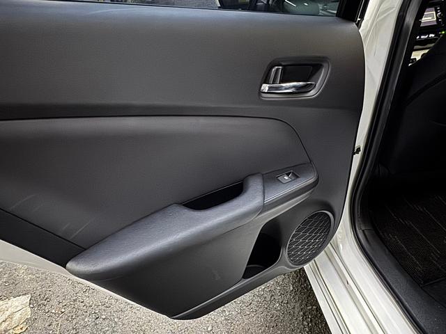 プリウス S モデリスタフロントスポイラー モデリスタサイドスカート WORK SCHWERT19インチアルミ 地デジディーラーナビNSZT-W66T ナビ連動ドラレコDRT-H66A バックモニター スペアタイヤ(43枚目)