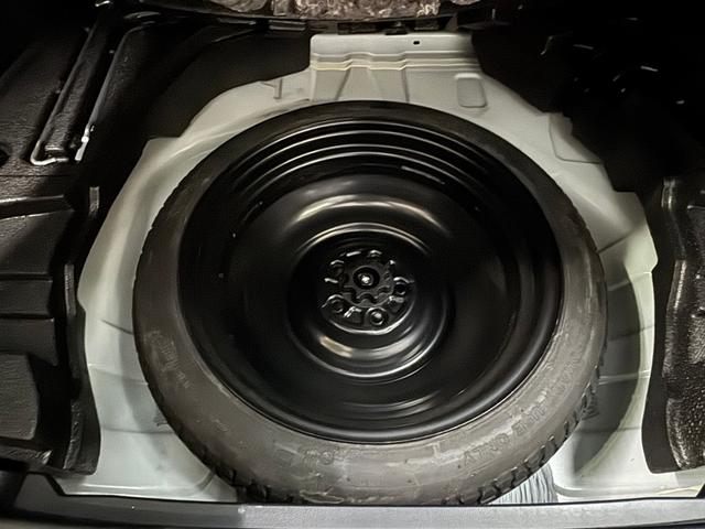 プリウス S モデリスタフロントスポイラー モデリスタサイドスカート WORK SCHWERT19インチアルミ 地デジディーラーナビNSZT-W66T ナビ連動ドラレコDRT-H66A バックモニター スペアタイヤ(44枚目)