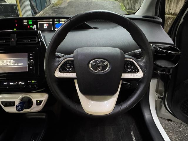 プリウス S モデリスタフロントスポイラー モデリスタサイドスカート WORK SCHWERT19インチアルミ 地デジディーラーナビNSZT-W66T ナビ連動ドラレコDRT-H66A バックモニター スペアタイヤ(50枚目)