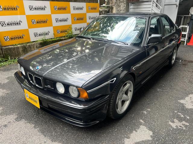 この度は当店の車輛ページへお越し頂き有難う御座います。お客様にお車の状態をお伝えするために出来るだけ多くの画像を掲載しておりますが、他に気になる個所などがございましたらお気軽にお問い合わせください。