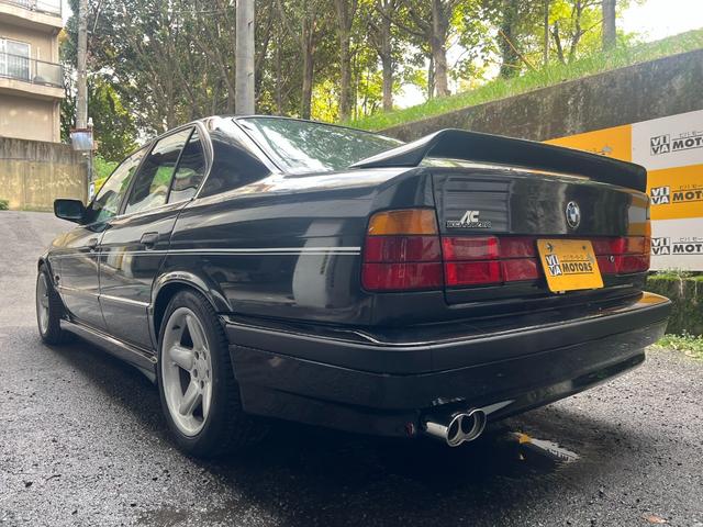 板金塗装、内装リペア、ヘッドライトコーティング、ボディコーティング、レザーシートリペア、フィルム貼り、全て自社で行ってます！お気軽にご相談下さい。