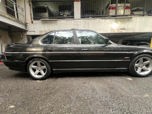 この度は当店の車輛ページへお越し頂き有難う御座います。お客様にお車の状態をお伝えするために出来るだけ多くの画像を掲載しておりますが、他に気になる個所などがございましたらお気軽にお問い合わせください。