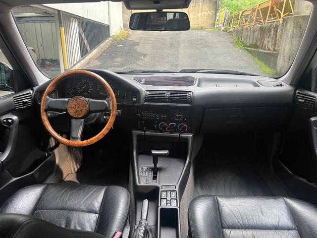 当店は自社整備工場完備！オイル交換やブレーキパッド交換はもちろん、クラッチ交換や各所オイル漏れ修理、エンジンのかからないお車の修理も行ってます。