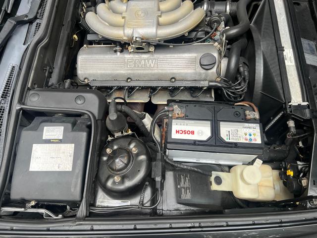 板金塗装、内装リペア、ヘッドライトコーティング、ボディコーティング、レザーシートリペア、フィルム貼り、全て自社で行ってます！お気軽にご相談下さい。