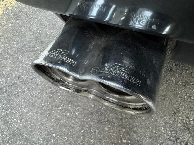 当店独自のネットワークで各自動車メーカーの専門家とタイアップ！診断が難しい症状や困難な作業でも仲間が助けてくれるので問題無し！