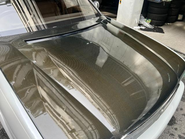 シーマ ４１Ｌ　レザーシート　電動シート　カーボンボンネット　ＷＯＲＫ　ＶＡＲＩＡＮＺＡ　１９インチアルミ　車高調　リアトーコントロールロッド　Ｋ－ＢＲＥＡＫマフラー　ＬＥＤテールランプ（6枚目）