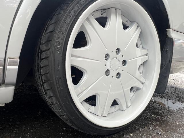 シーマ ４１Ｌ　レザーシート　電動シート　カーボンボンネット　ＷＯＲＫ　ＶＡＲＩＡＮＺＡ　１９インチアルミ　車高調　リアトーコントロールロッド　Ｋ－ＢＲＥＡＫマフラー　ＬＥＤテールランプ（24枚目）