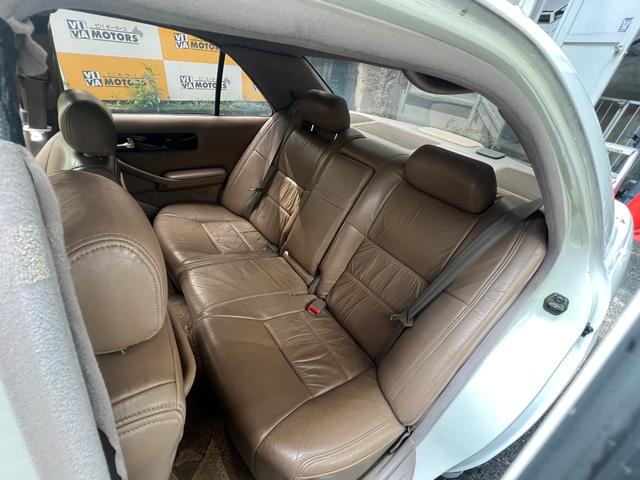 シーマ ４１Ｌ　レザーシート　電動シート　カーボンボンネット　ＷＯＲＫ　ＶＡＲＩＡＮＺＡ　１９インチアルミ　車高調　リアトーコントロールロッド　Ｋ－ＢＲＥＡＫマフラー　ＬＥＤテールランプ（38枚目）