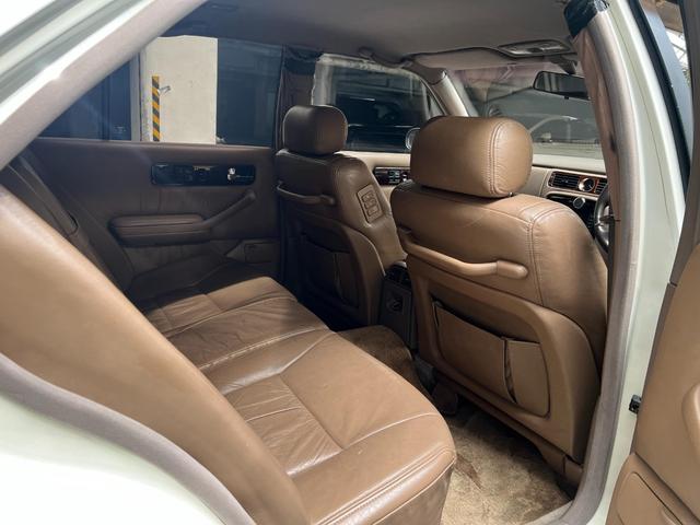 シーマ ４１Ｌ　レザーシート　電動シート　カーボンボンネット　ＷＯＲＫ　ＶＡＲＩＡＮＺＡ　１９インチアルミ　車高調　リアトーコントロールロッド　Ｋ－ＢＲＥＡＫマフラー　ＬＥＤテールランプ（41枚目）