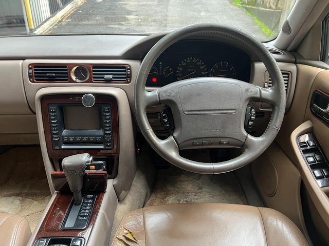 シーマ ４１Ｌ　レザーシート　電動シート　カーボンボンネット　ＷＯＲＫ　ＶＡＲＩＡＮＺＡ　１９インチアルミ　車高調　リアトーコントロールロッド　Ｋ－ＢＲＥＡＫマフラー　ＬＥＤテールランプ（48枚目）