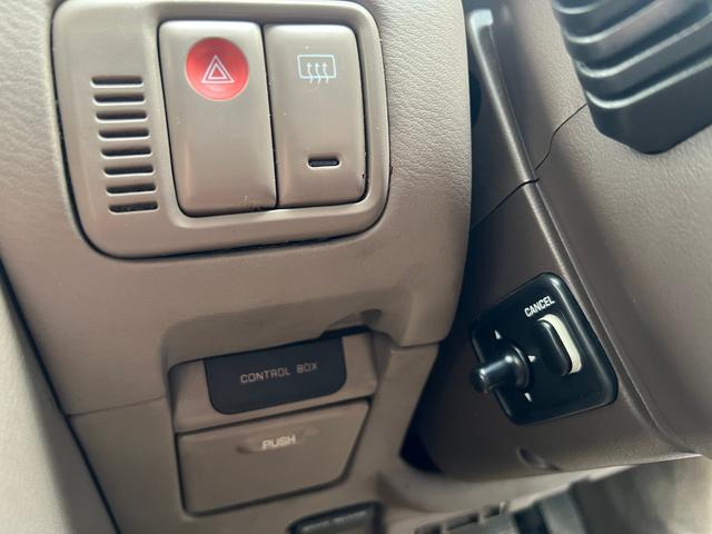 シーマ ４１Ｌ　レザーシート　電動シート　カーボンボンネット　ＷＯＲＫ　ＶＡＲＩＡＮＺＡ　１９インチアルミ　車高調　リアトーコントロールロッド　Ｋ－ＢＲＥＡＫマフラー　ＬＥＤテールランプ（63枚目）