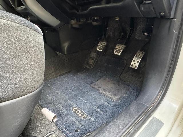 コルト ラリーアート　バージョンＲ　５ＭＴ　ターボ　１６インチ純正アルミ（42枚目）