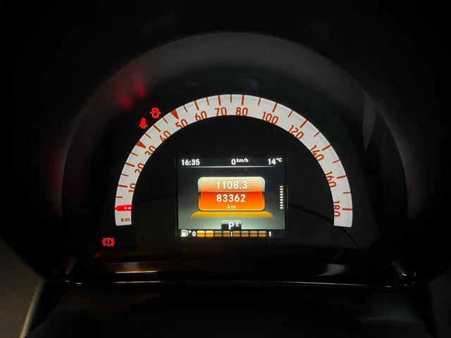 スマートフォーフォー プライム　プライム　黒革シート　パノラマルーフ　パナソニックナビＣＮ－Ｇ１１００ＶＤ　バックモニター　１５インチ純正アルミ　純正フロアマット（35枚目）