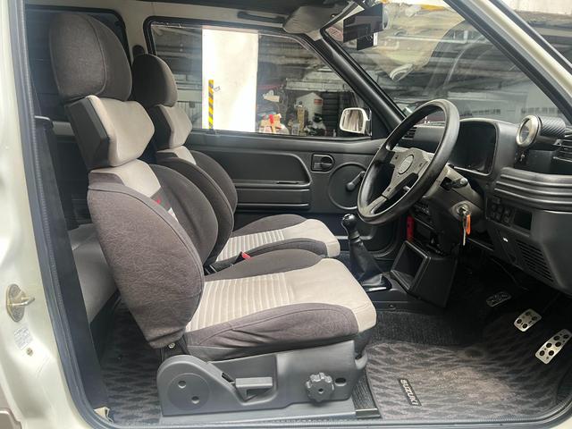 アルトワークス ＲＳ／Ｘ　５ＭＴ　ＤＯＨＣ　インタークーラーターボ　２ＷＤ　ワンオーナー　スズキスポーツショック　エスペリアサス　５ＺＩＧＥＮマフラー　５ＺＩＧＥＮ１３インチアルミ　エアクリーナー　フロントスタビライザー（30枚目）